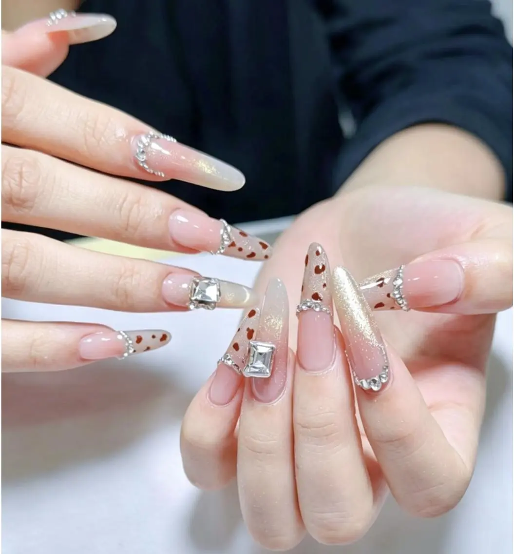 ネイル オーロラネイル ブルー チークネイル フットネイル フレンチネイル ╹◡╹MimoEye lash🌻Nailのマツエク・マツパデザイン