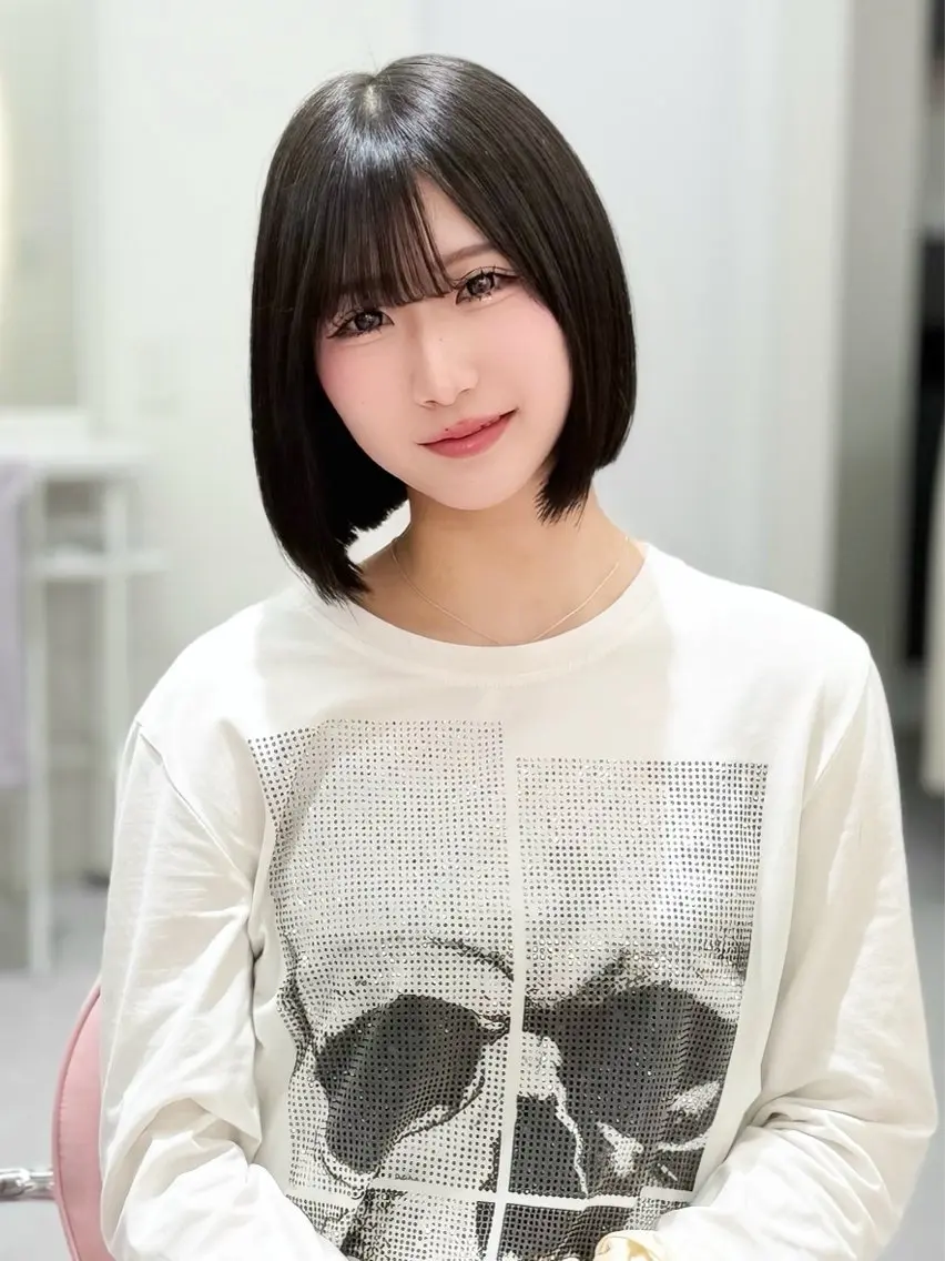 ミディアム カラー ヘアアレンジ カット ヘアカラー 縮毛矯正 トリートメント ヘッドスパ ヘアセット ミディアム・ボブ🤍 縮毛矯正/ ひかりのヘアスタイル