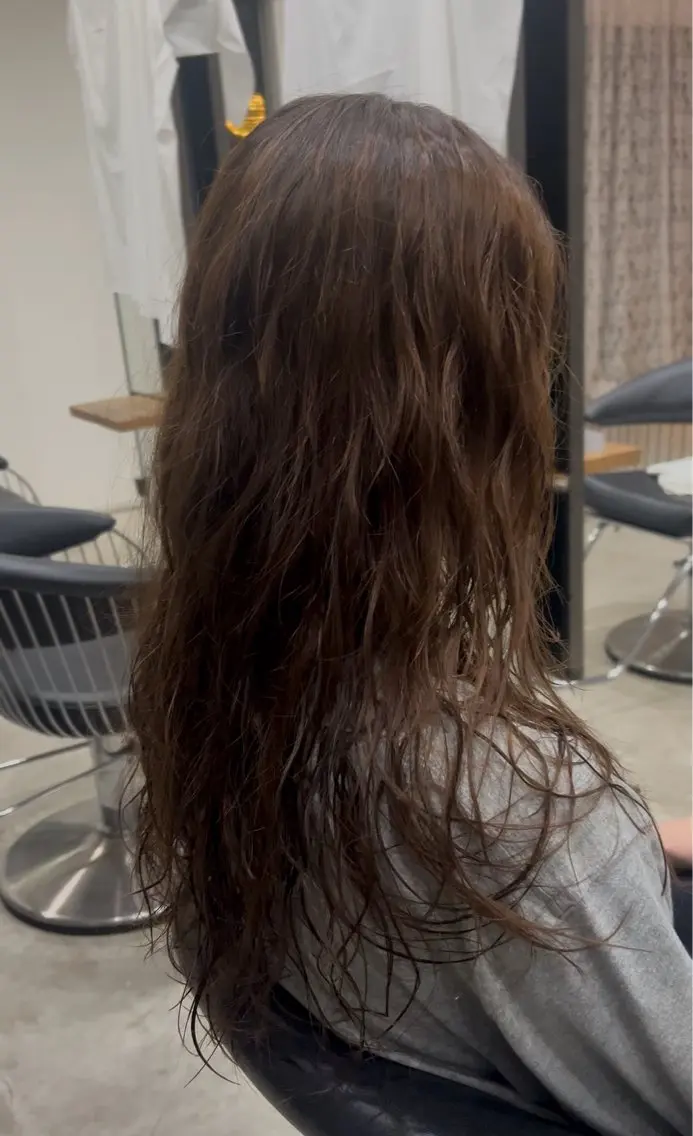 ロング パーマ カット パーマ ヴァンキャトル 山口裕真のヘアスタイル