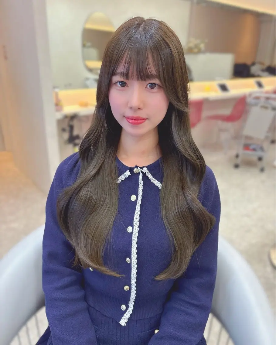 ロング カラー ベージュカラー グレージュ オリーブベージュ オリーブグレージュ オリーブグレー カット ヘアカラー トリートメント 新宿/韓国ヘア 中明度カラー/かやのヘアスタイル