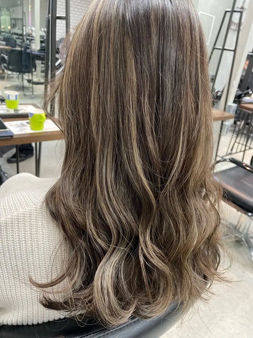 セミロング カラー 【ヌーベルバレ】 ゆきみのヘアスタイル
