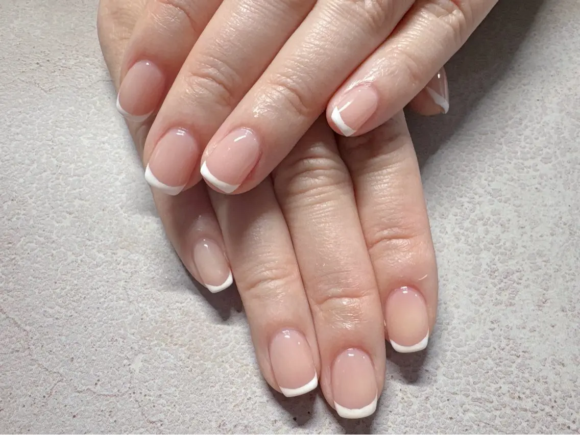 ネイル フレンチネイル f2 nailのネイルデザイン