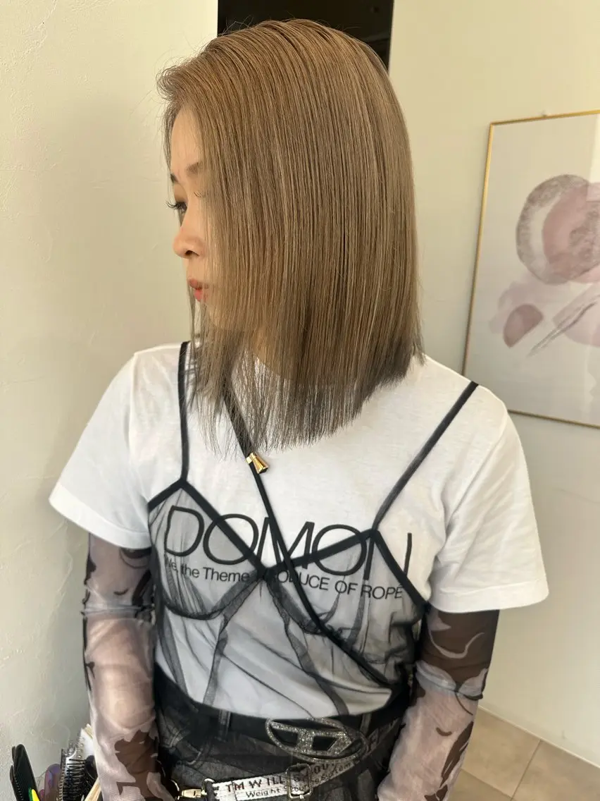カラー 藤川 玲亜のヘアスタイル