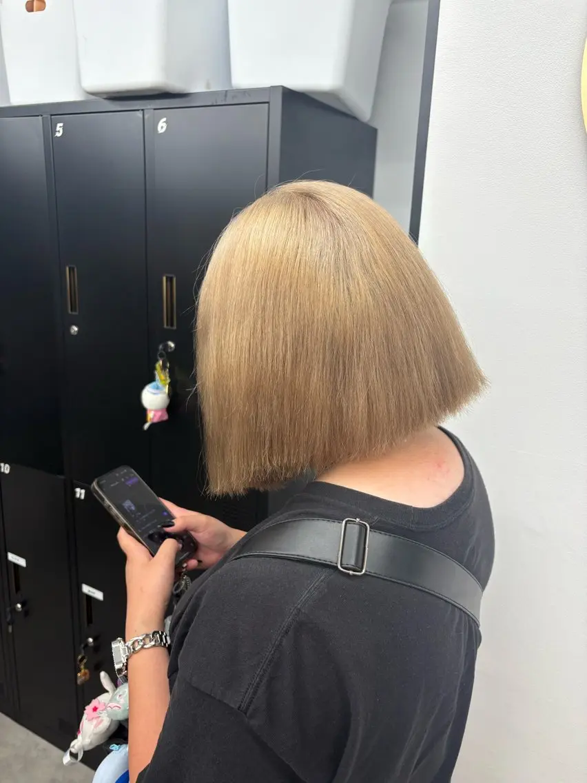 ショート カラー ヘアカラー ZYNX わかなのヘアスタイル