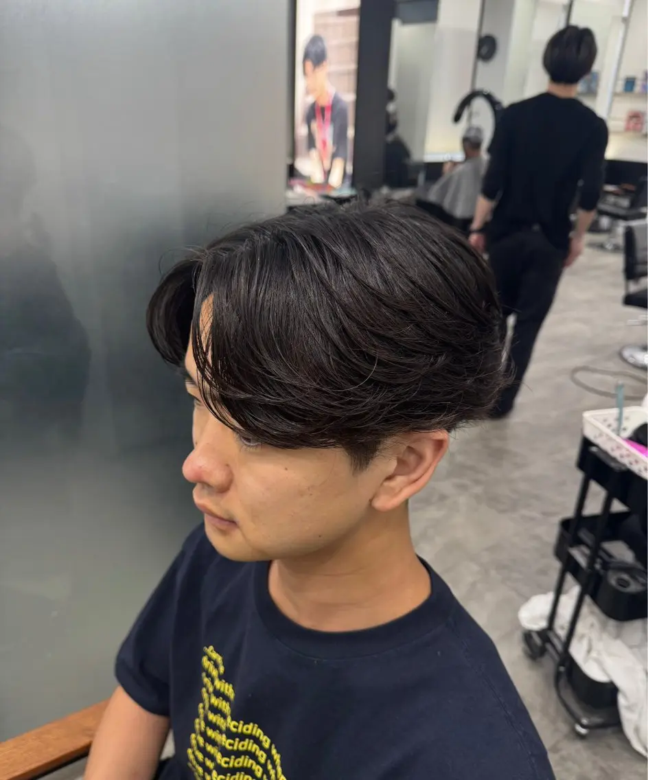 パーマ メンズ フェザーパーマ メンズパーマ ニュアンスパーマ カット パーマ メンズヘア カット、パーマ特化のヘアスタイル