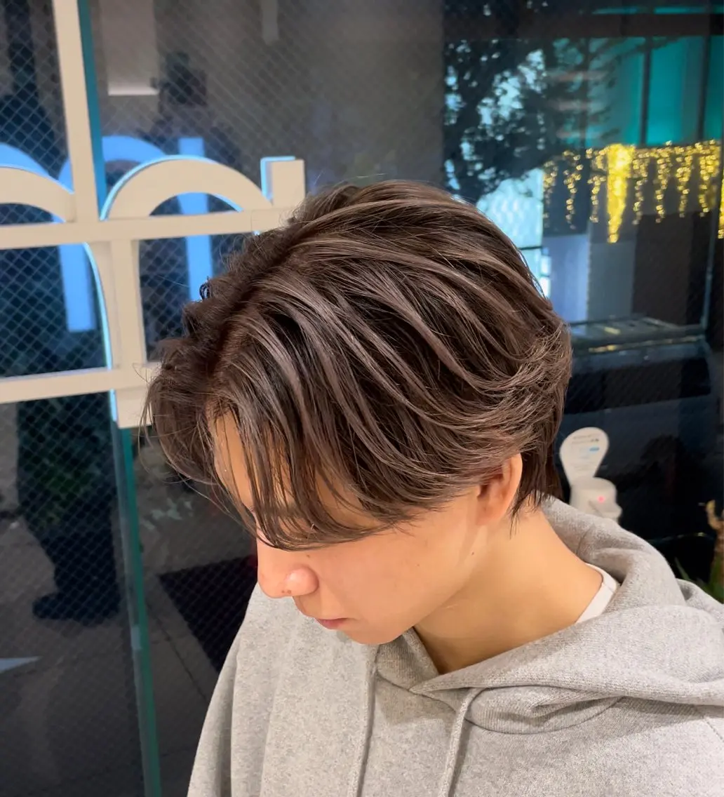 ミディアム カラー パーマ ヘアアレンジ メンズ メンズバレイヤージュ 🌫ハイライトのヘアスタイル