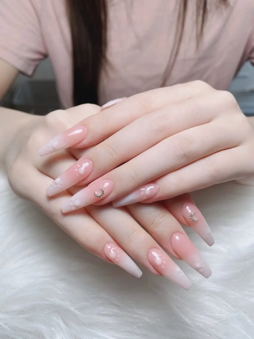 ネイル アートネイル オーロラネイル フラッシュネイル フレンチネイル ジェルネイル Sora nail 長さ出し専門店のネイルデザイン