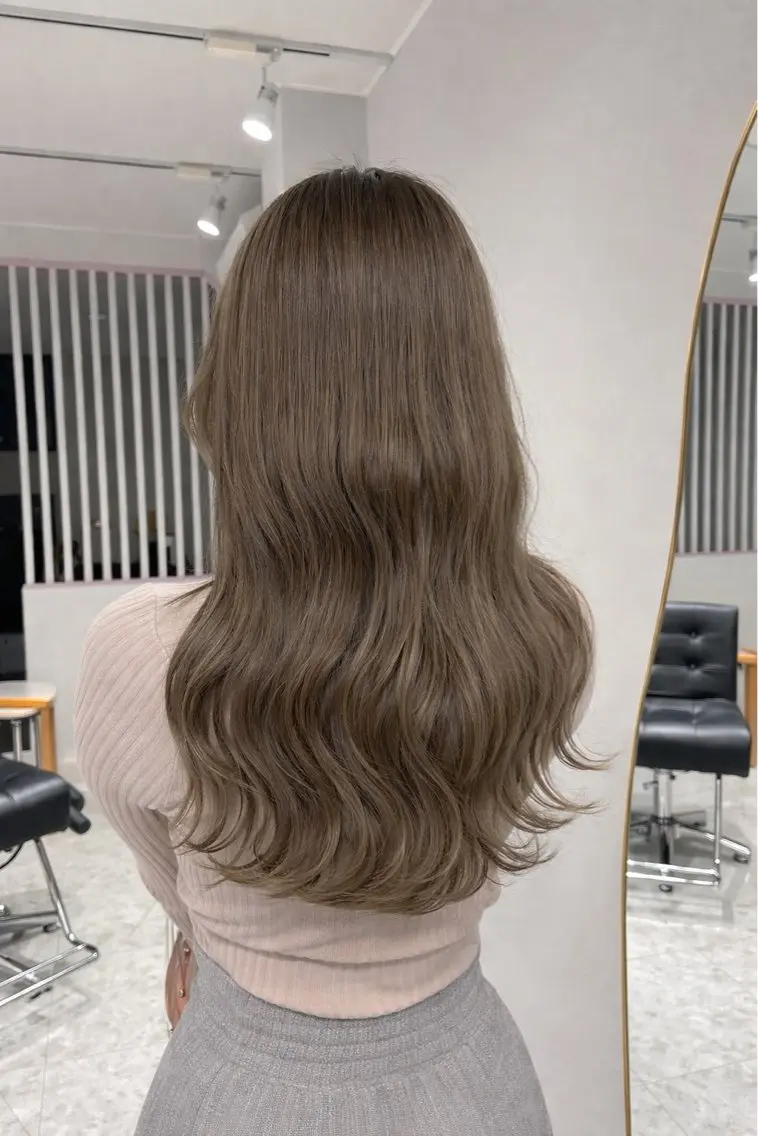 カラー ベージュカラー ブリーチ ブリーチなしカラー オリーブベージュ 工藤 慎伍のヘアスタイル