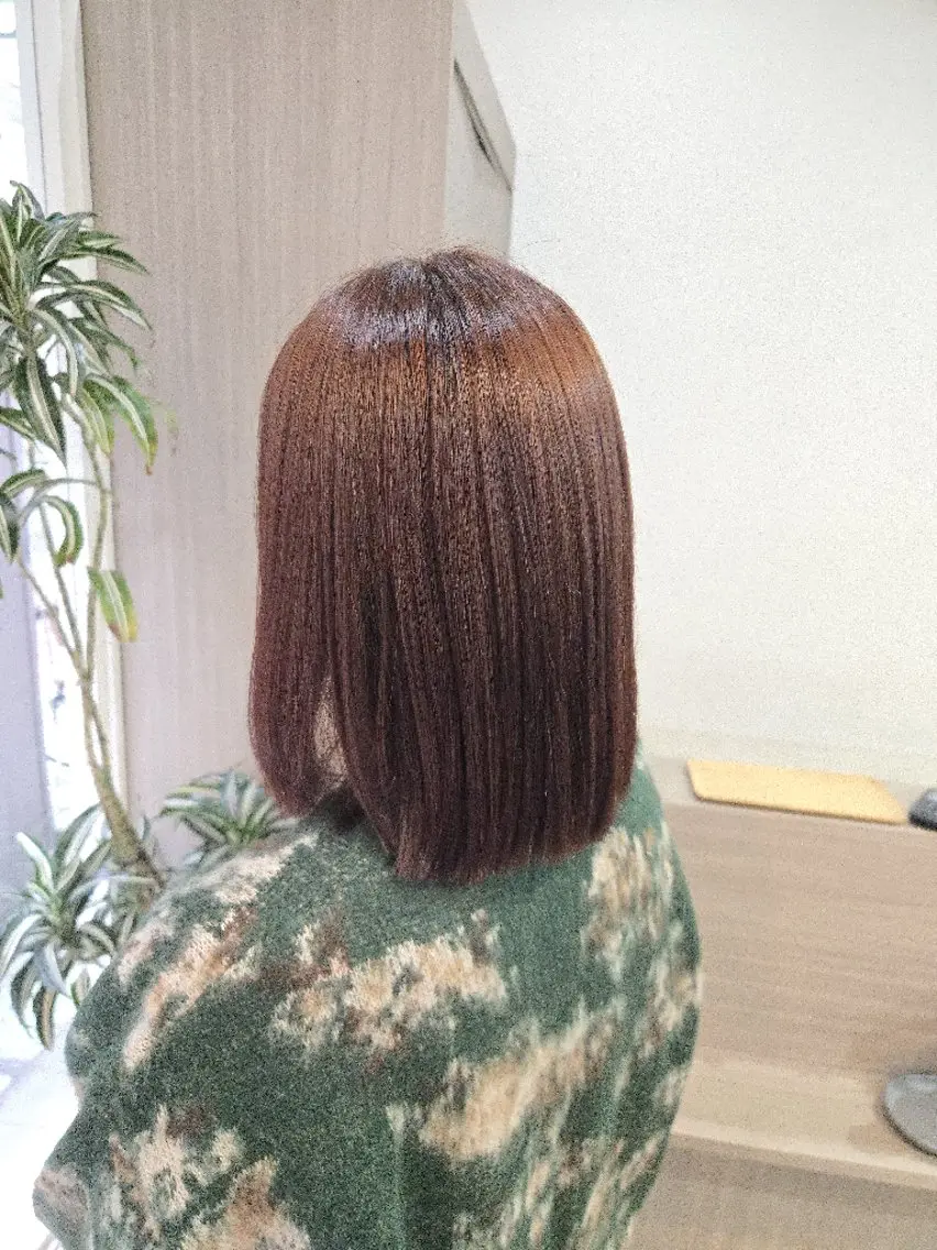 セミロング カラー 酸性ストレート 暖色🍎透明感カラー 🩵小林かりんのヘアスタイル