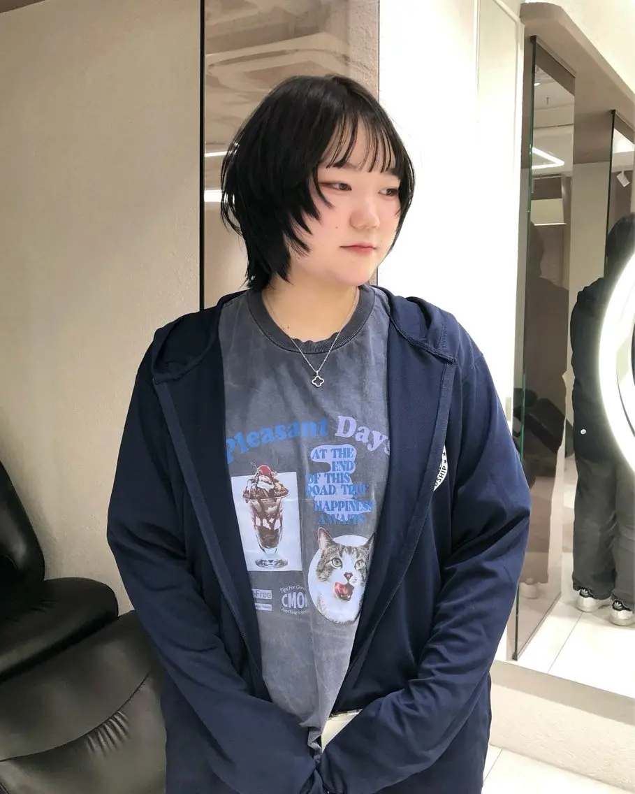 ショート ハッシュカット rino🤍 恵比寿レイヤーカットのヘアスタイル