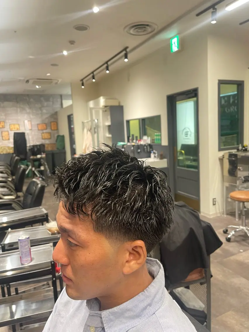 ショート メンズ メンズパーマ スパイキーショート ショートヘア 吉岡 剛のヘアスタイル