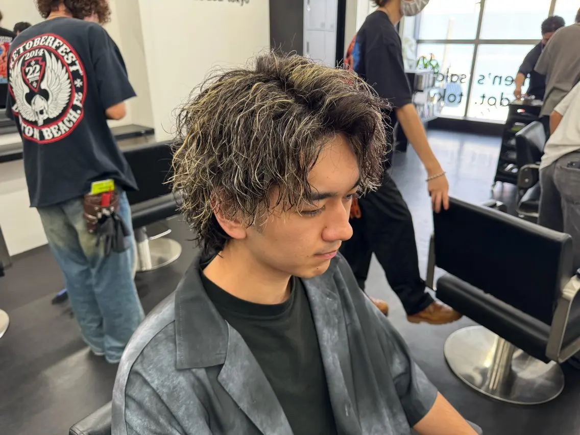 【⚡️バチイケ⚡️】メンズカット+ハイライト/メッシュの写真