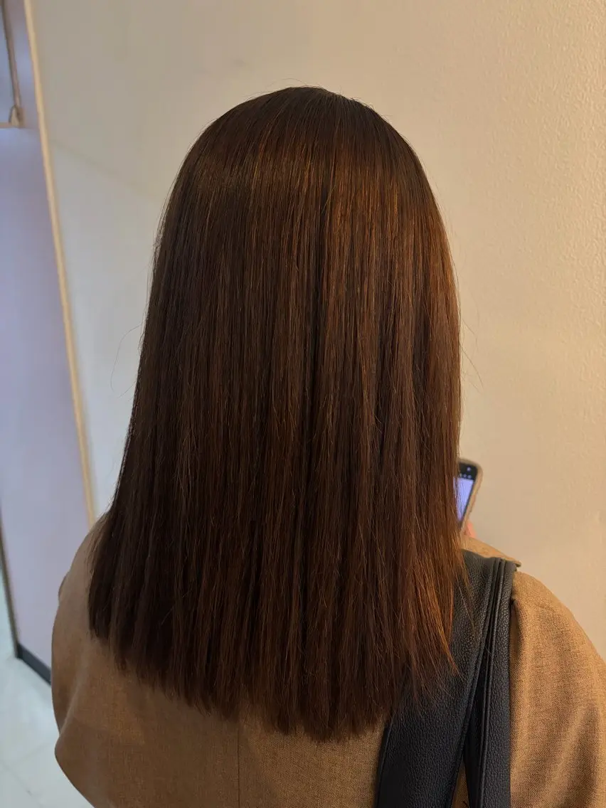 セミロング レイヤーカット カット 縮毛矯正 cana 札幌レイヤースタイルのヘアスタイル