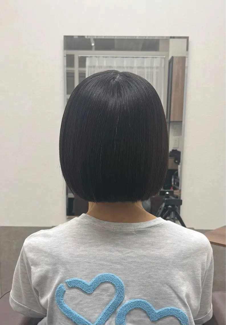 ショート 新宿3丁目大人サロン 🪽イケイリョウコのヘアスタイル