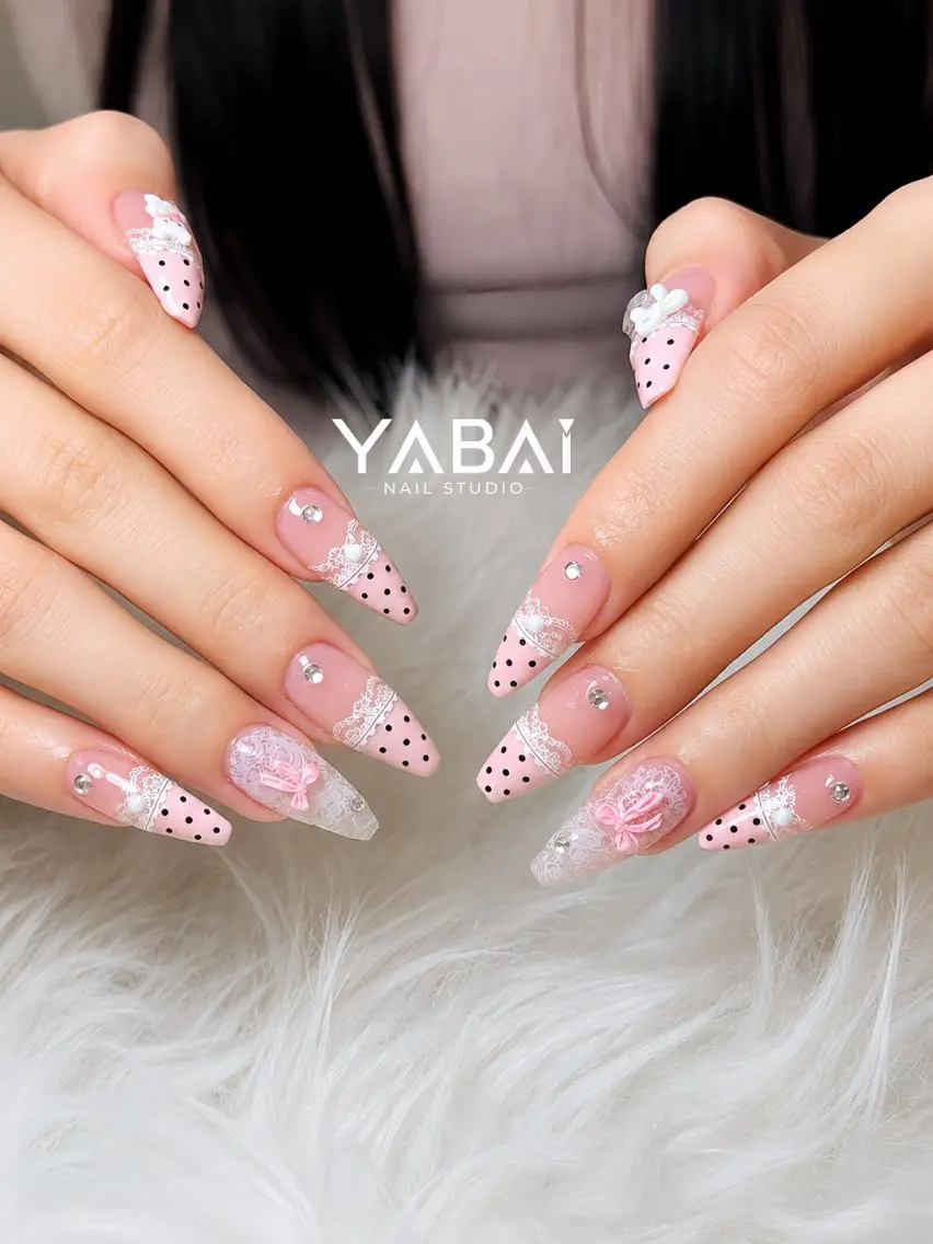 ネイル ドット フレンチネイル ガーリー レース ロングネイル YABAI NailStudioのネイルデザイン