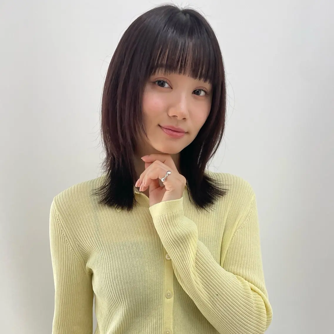 ミディアム カラー ヘアカラー トリートメント カットモデル募集中 🤍harunaのヘアスタイル