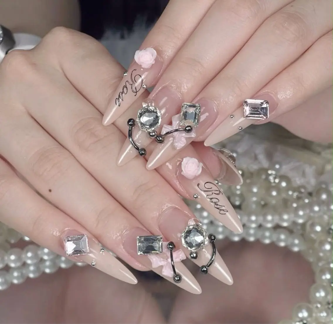 ネイル アートネイル ボルドー フレンチネイル ジェルネイル 氷ネイル・うるうるネイル ハンドネイル Julie Nail Rinのネイルデザイン