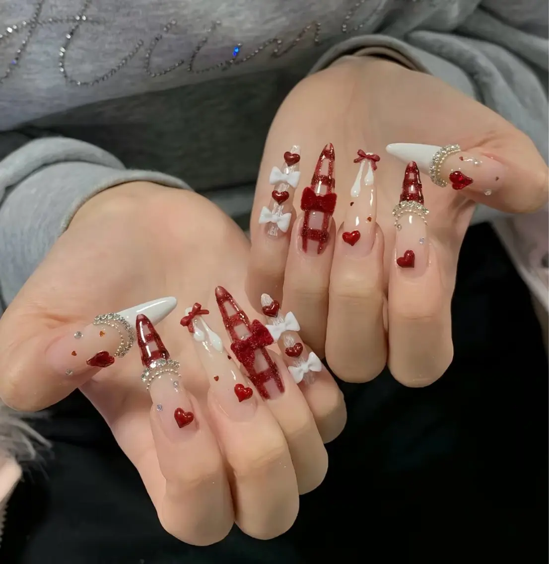 ネイル アートネイル フレンチネイル ジェルネイル 氷ネイル・うるうるネイル キラキラネイル ハンドネイル Julie NailSalonのネイルデザイン