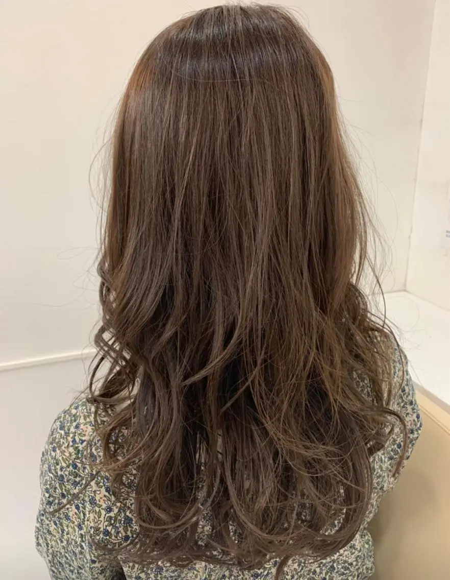 🦋新規限定🫧トレンドカット+ブリーチなしダブルカラ-+艶トリートメント🦋の写真