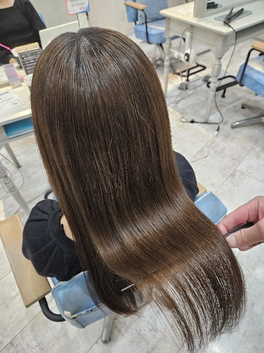 ロング カラー 顔周りカット 髪質改善 韓国風ヘア レイヤーカット ロング カット ヘアカラー トリートメント レイヤー×艶髪特化 代表 西村功平のヘアスタイル