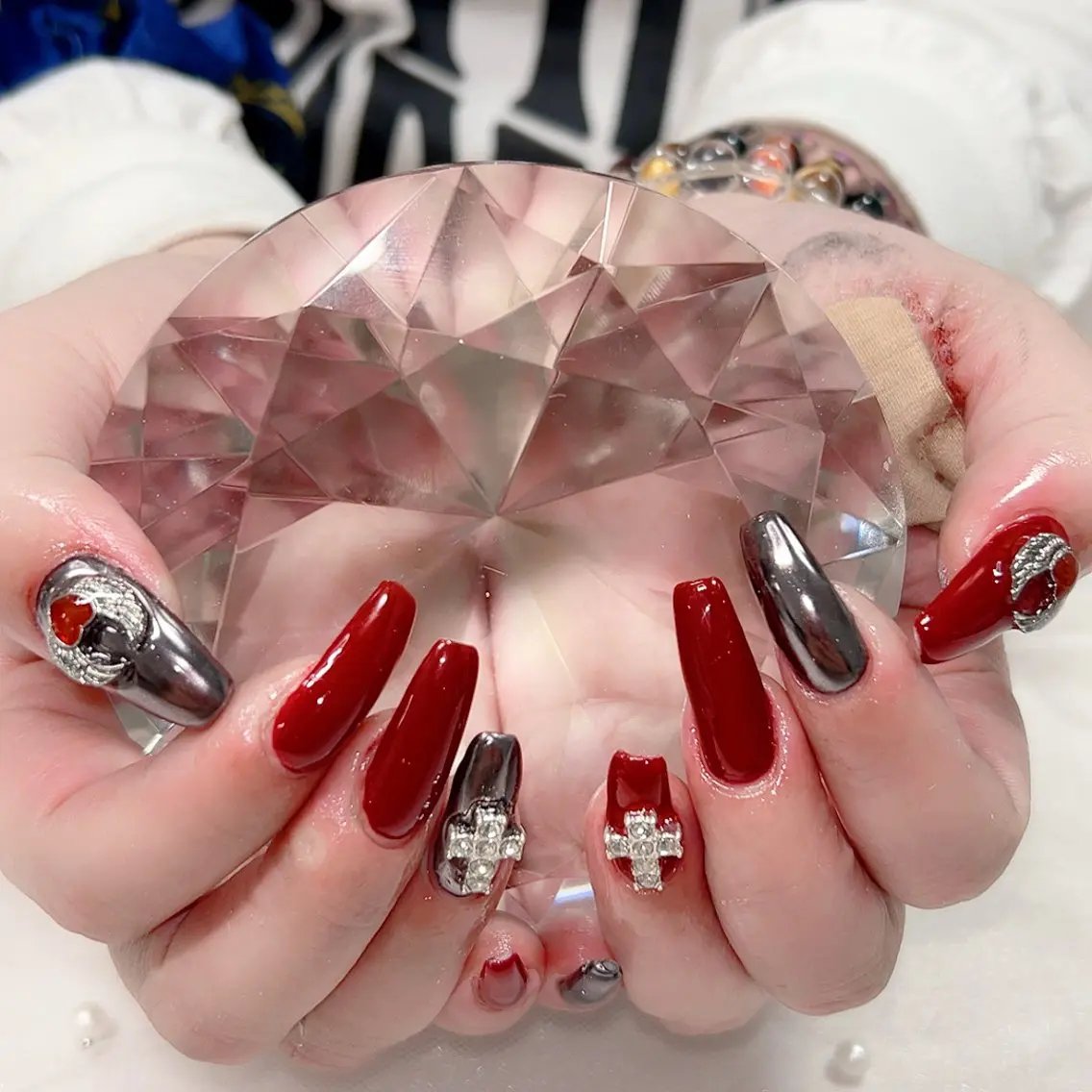 ネイル ミラーネイル 赤色 春ネイル Cute Tips nailのネイルデザイン