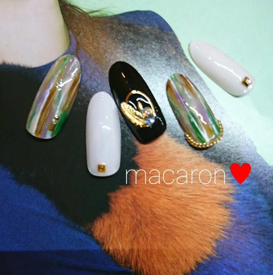 ネイル カジュアル nail salon macaron のネイルデザイン