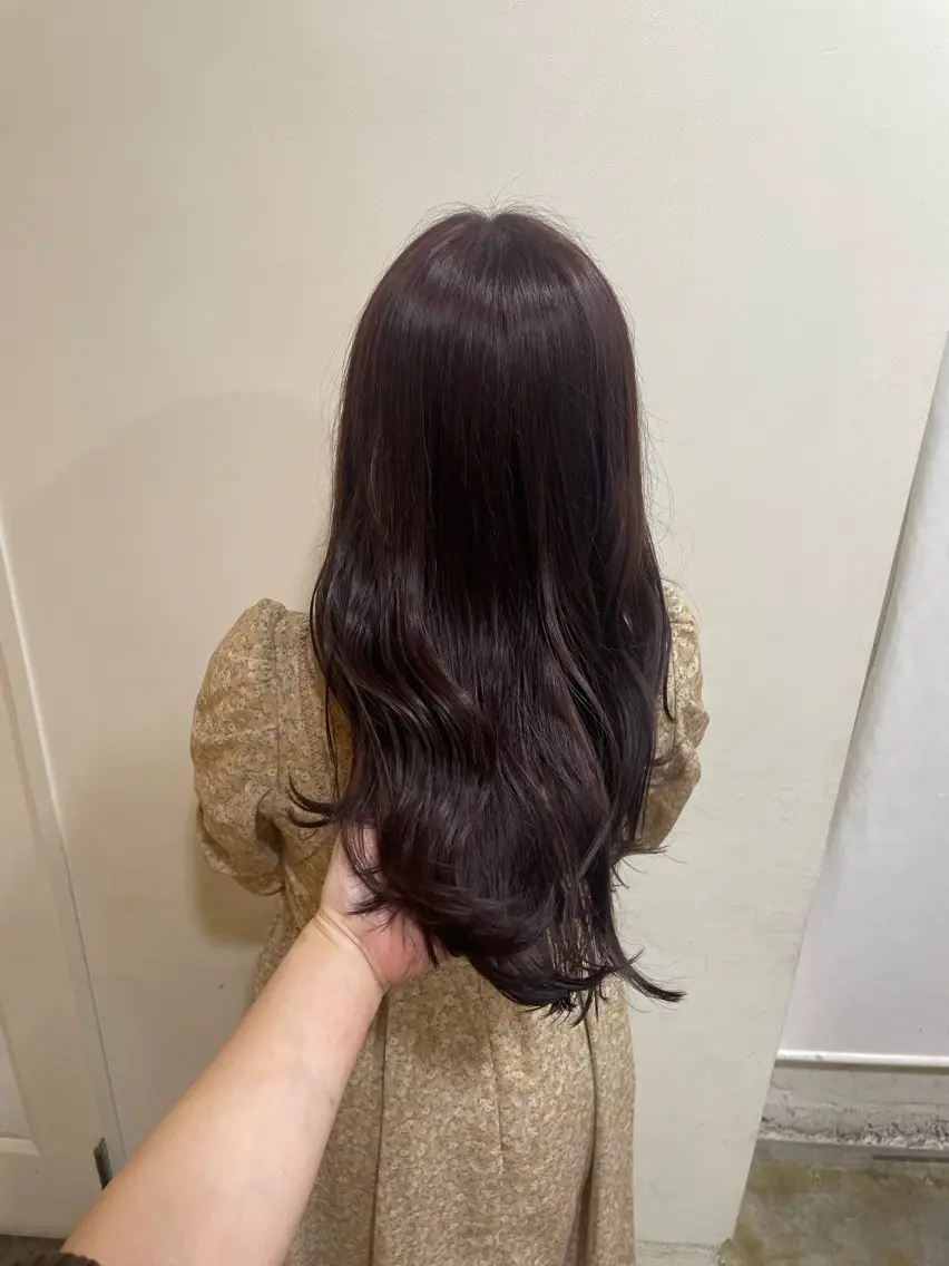 セミロング カラー ラベンダーカラー MIOベージュカラー 柔らかいカラーのヘアスタイル