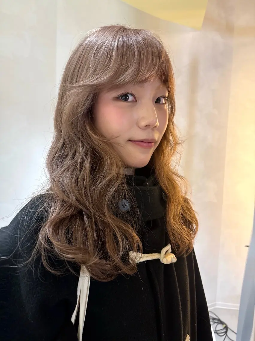 (19〜25歳限定)カット+カラー+ブリーチの写真