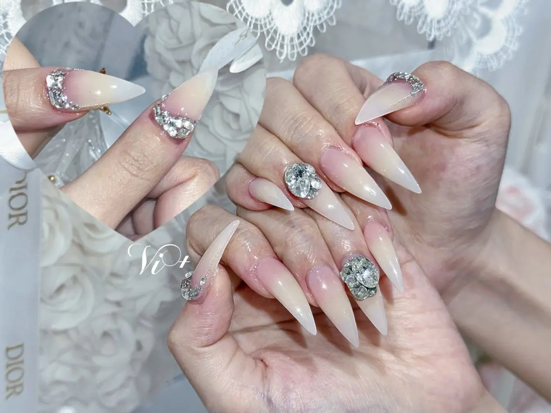 ネイル ハンドネイル ✨Nailsalon Vi+✨のネイルデザイン