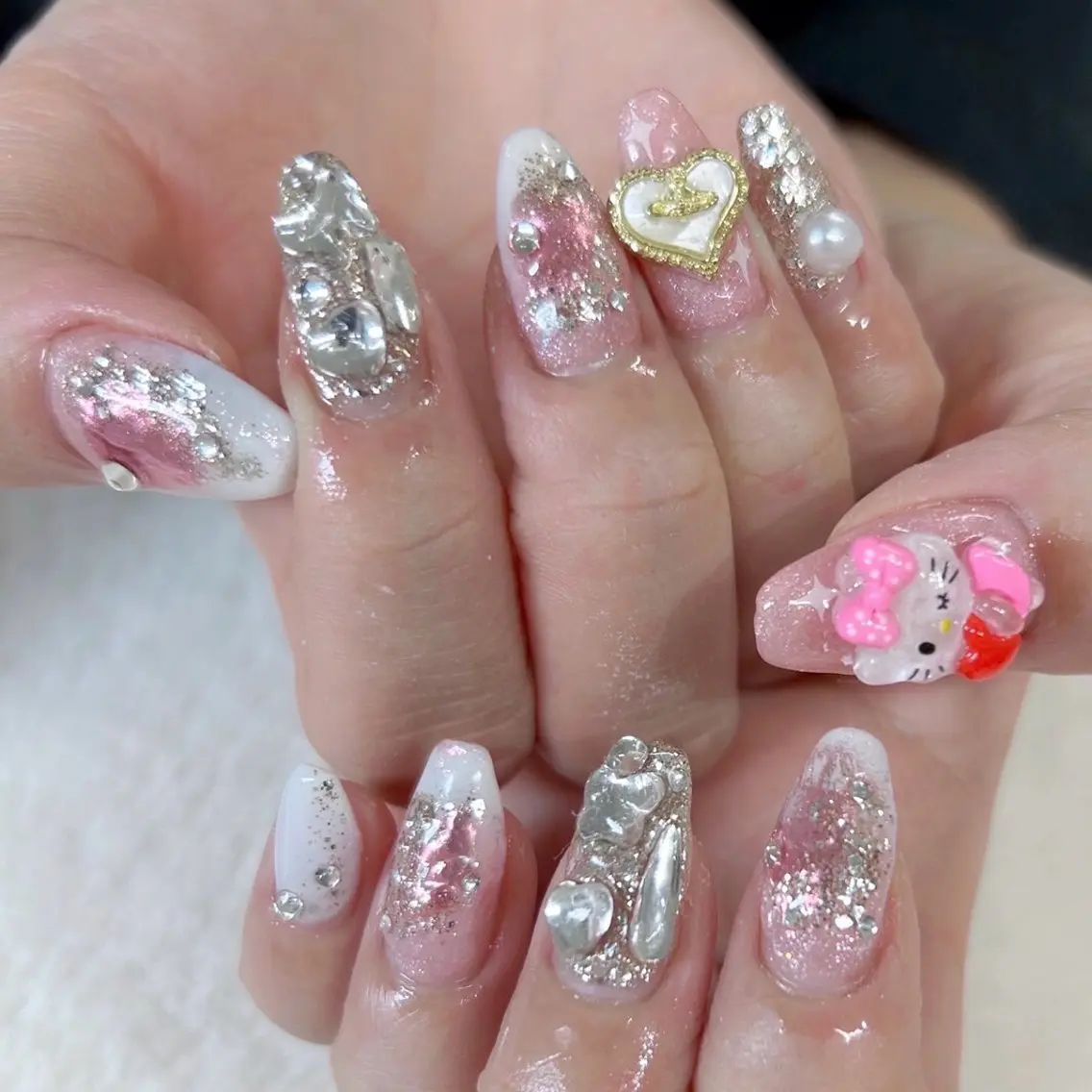ネイル ミラーネイル ピンク ワンホンネイル ハンドネイル ハンドケア 心斎橋Salon Epokkuのネイルデザイン