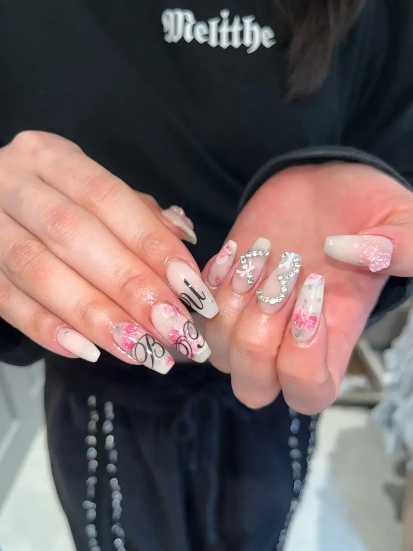 ネイル ハンドネイル prunelle .のネイルデザイン