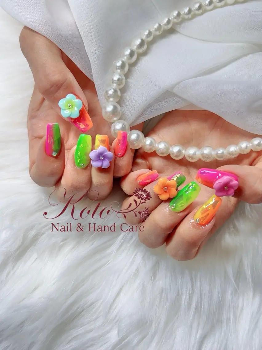 ネイル 長さ出し ジェルネイル 持ち込み ニュアンスネイル 赤色 ハンドネイル Nail Salon KOTOのネイルデザイン