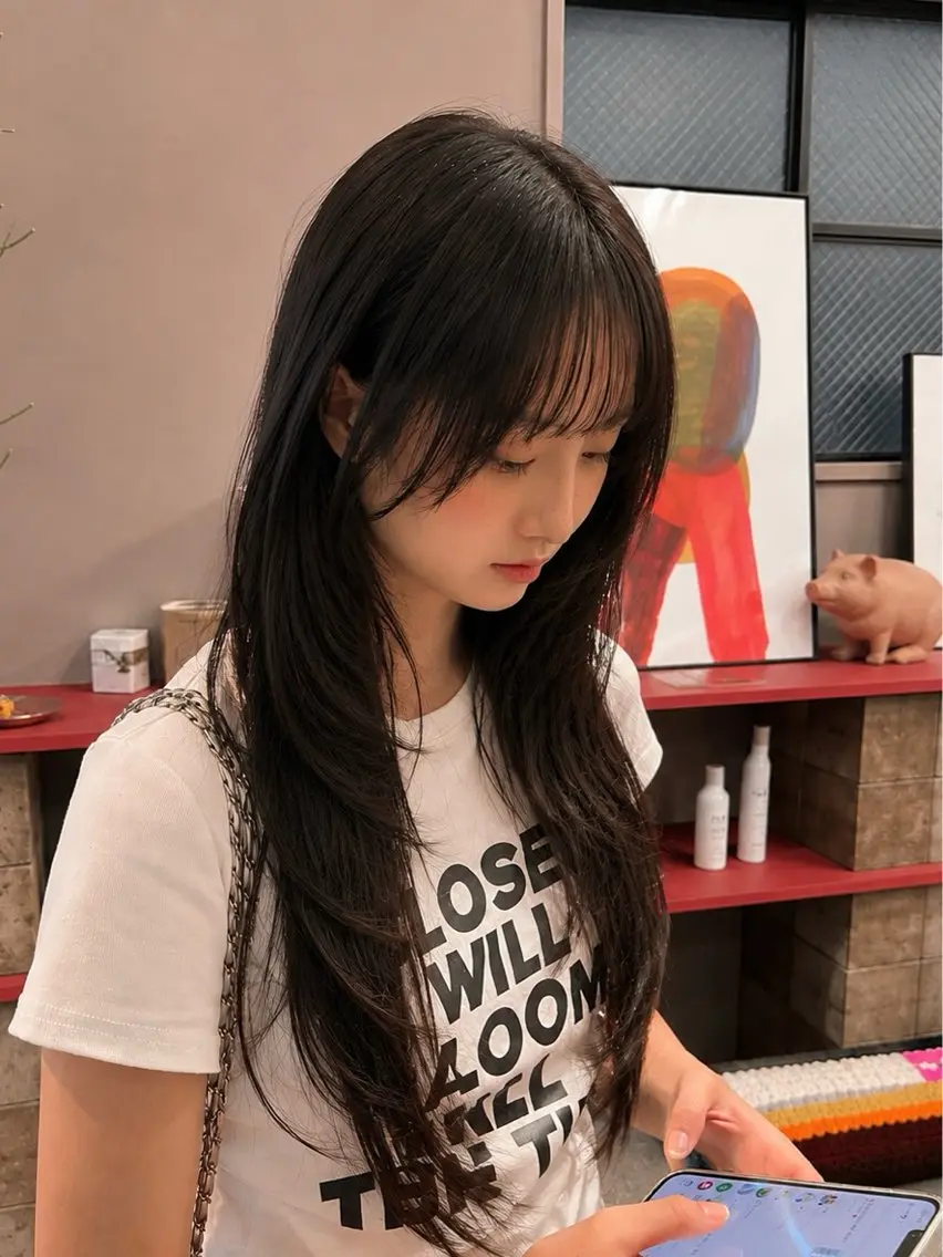 ロング カラー 透明感カラー グレージュ オリーブグレージュ オリーブグレー 韓国風ヘア カット ヘアカラー トリートメント Yuto /レイヤー、ウルフのヘアスタイル