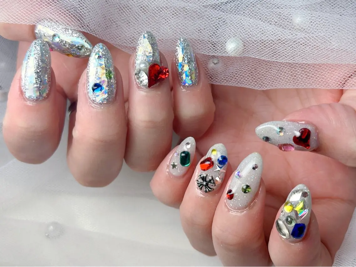 ネイル 持ち込み ハンドネイル Queennail 北堀江AYAのネイルデザイン