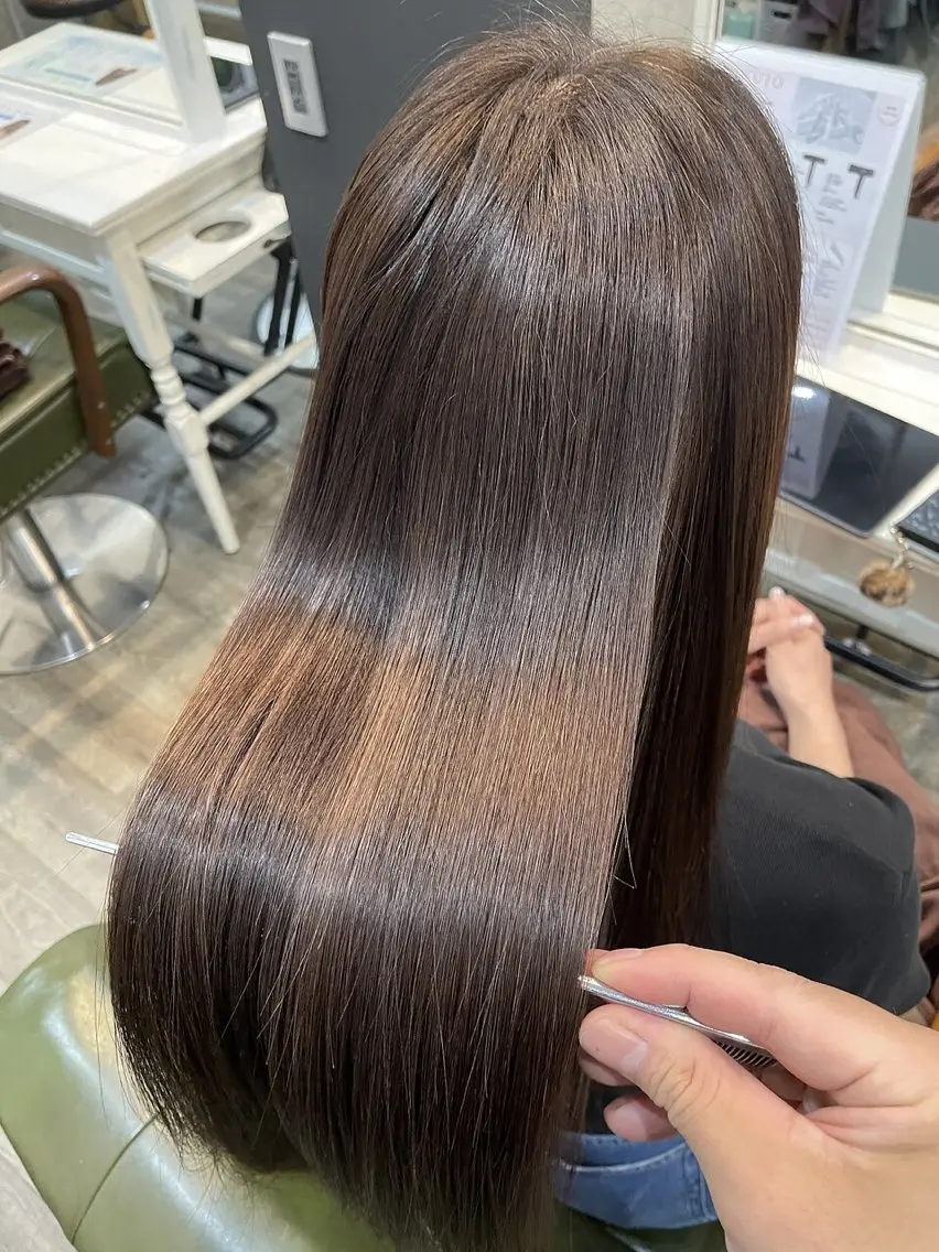 ロング 縮毛矯正 岩間 渉のヘアスタイル