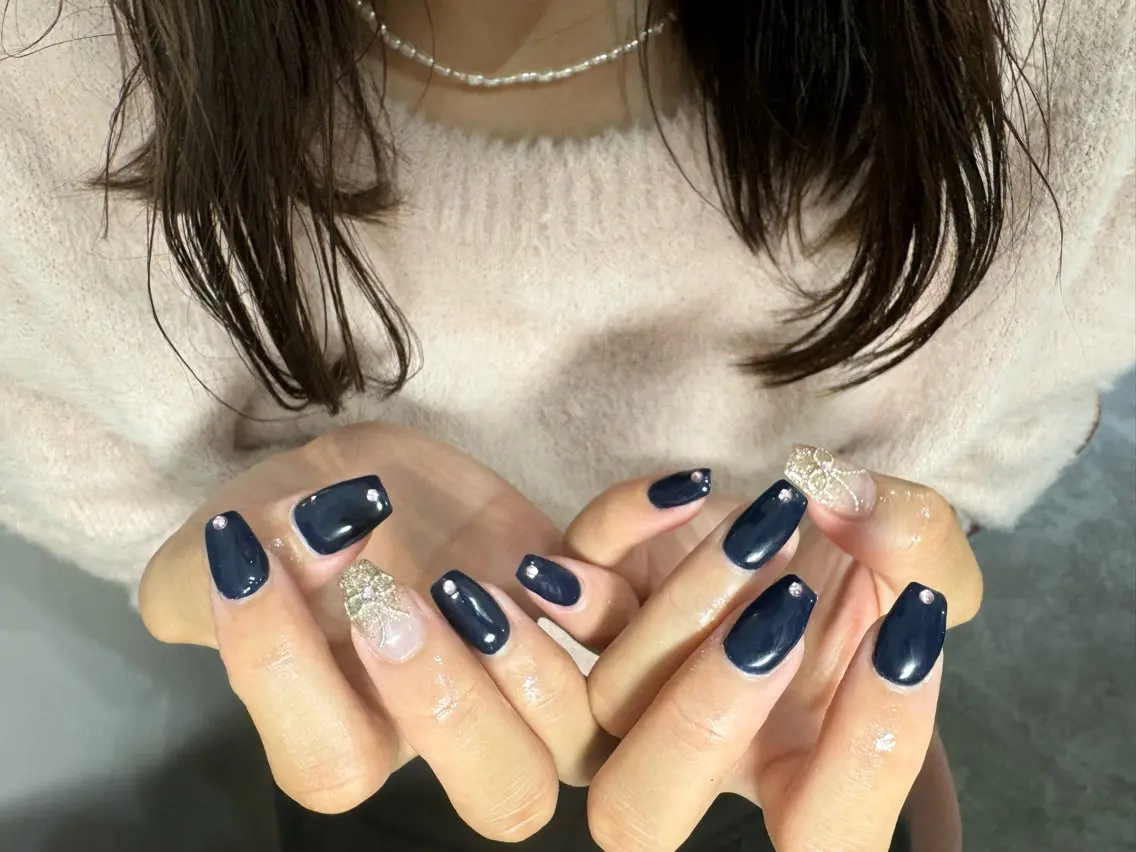 ネイル LAVISH 大和店 emi・:*+のネイルデザイン