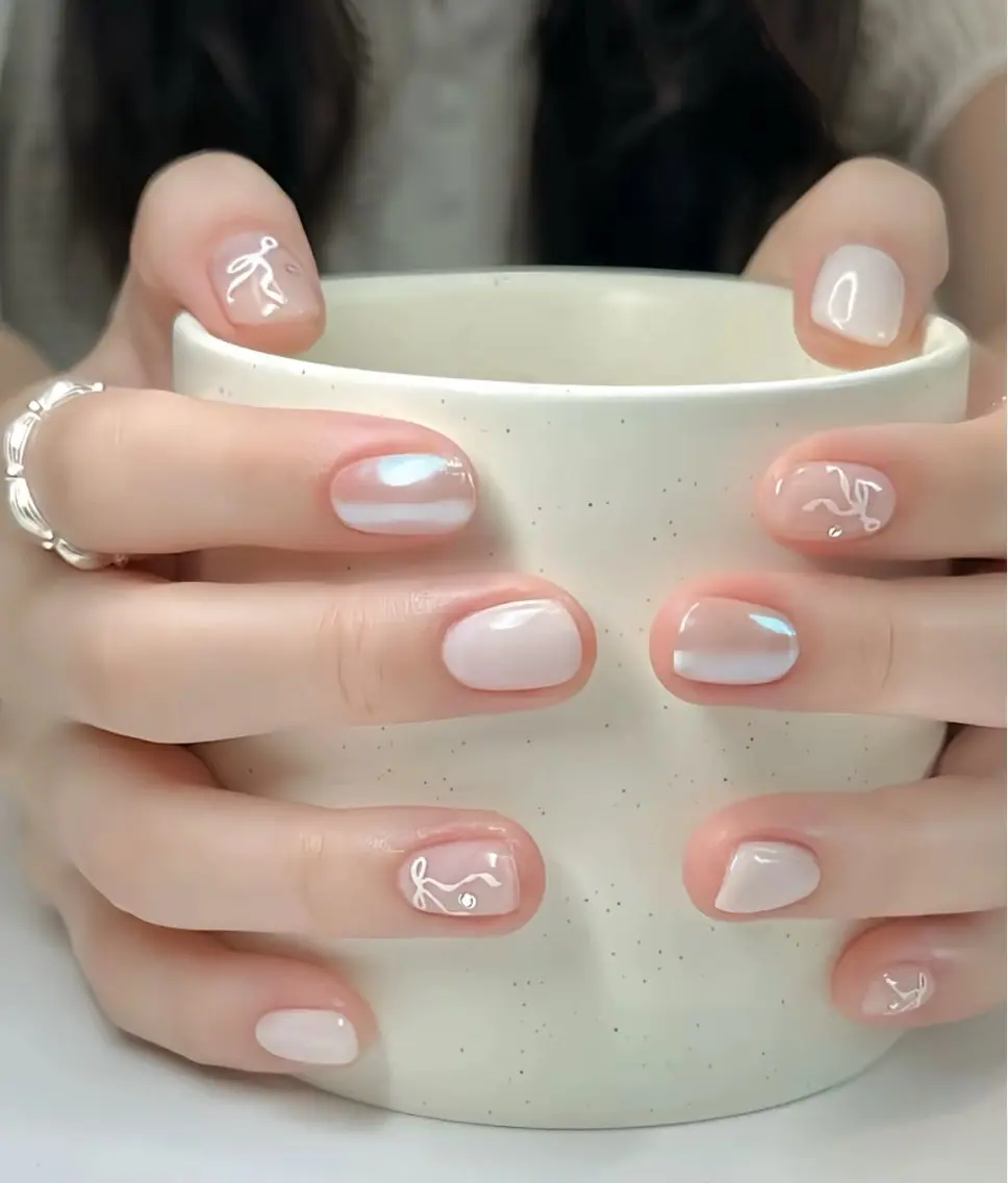 ネイル チークネイル フレンチネイル グラデーション 韓国ネイル マグネットネイル Hana Nailのネイルデザイン