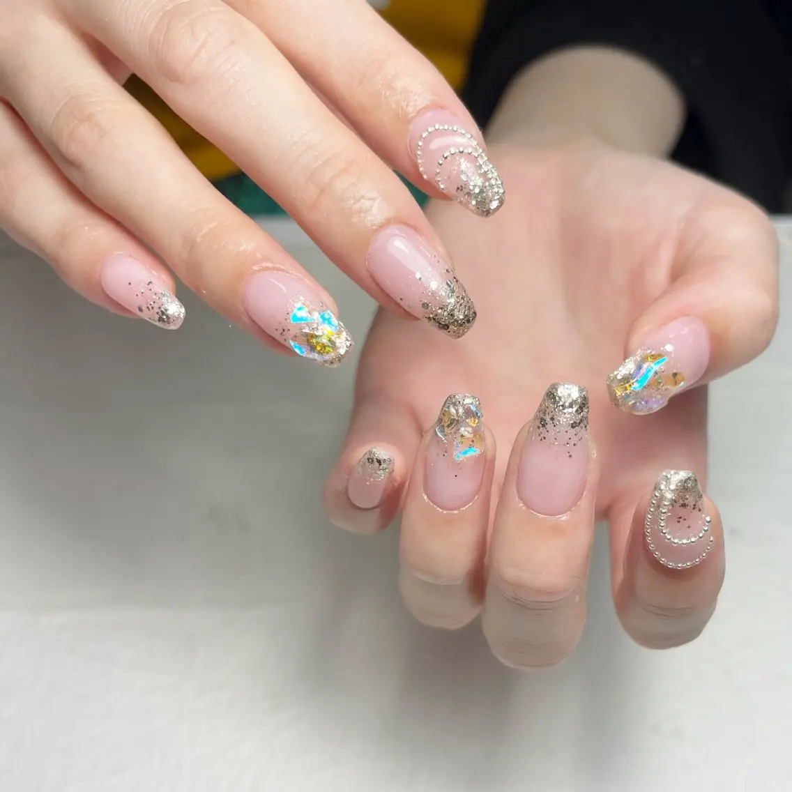 ネイル アートネイル フットネイル ジェルネイル キラキラネイル 韓国ネイル ハンドネイル Y nail なんば堀江店のネイルデザイン