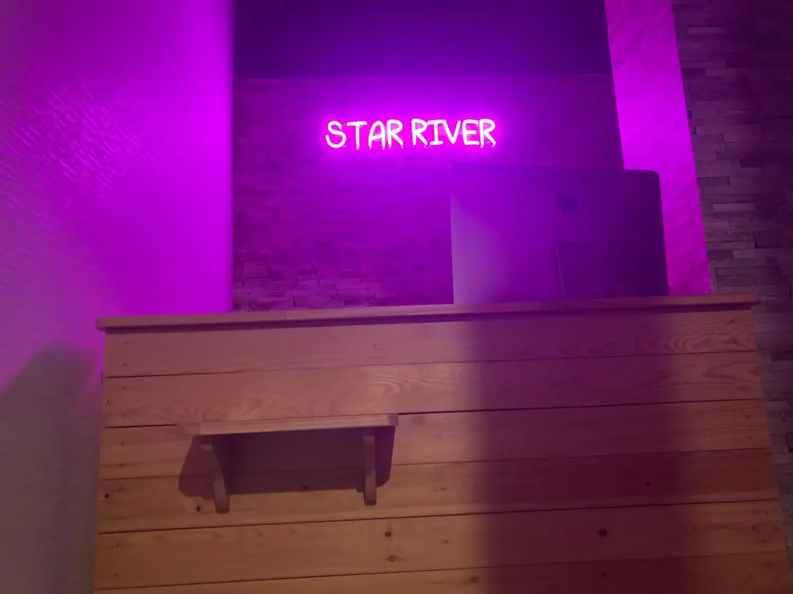 ヘアカラー&縮毛矯正 STAR☆RIVERのヘアスタイル