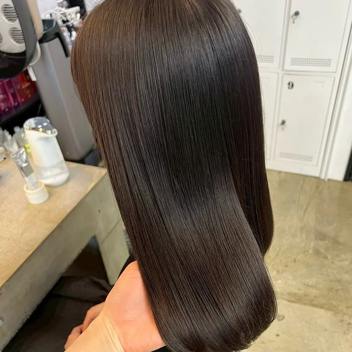 ミディアム 傷ませないカラー ✨髪質改善✨レオンのヘアスタイル
