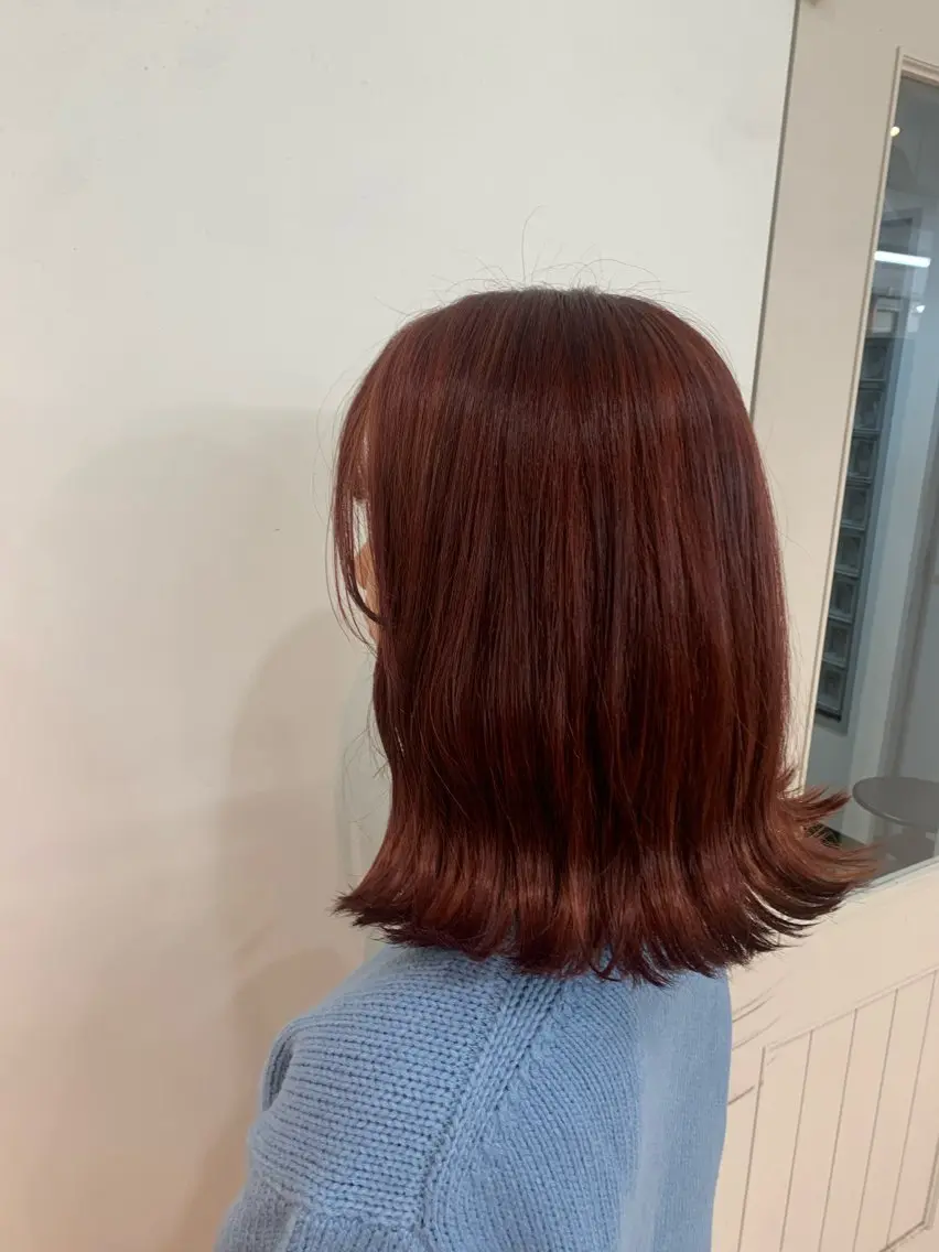 ミディアム カラー ブリーチ レッドカラー 室谷 ゆりあのヘアスタイル