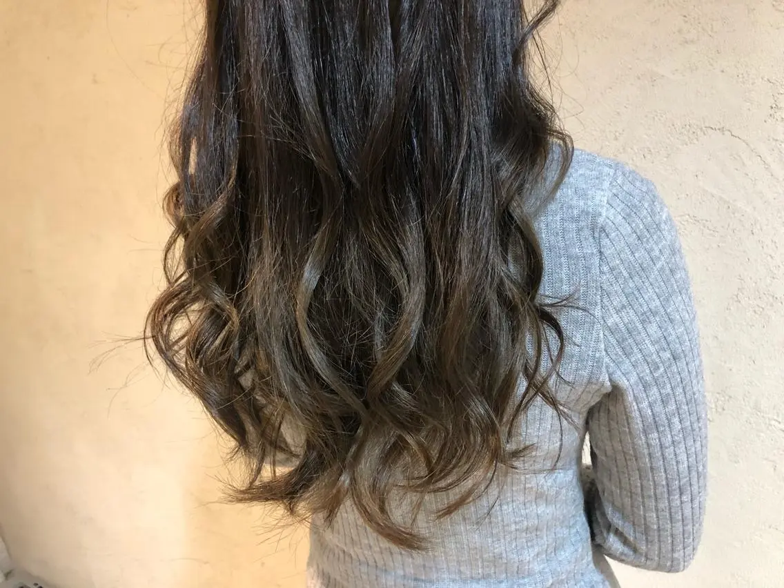 ロング カラー ヘアアレンジ ベージュカラー ブラウンカラー グラデーションカラー まつパ/まつエク Ci belleのマツエク・マツパデザイン