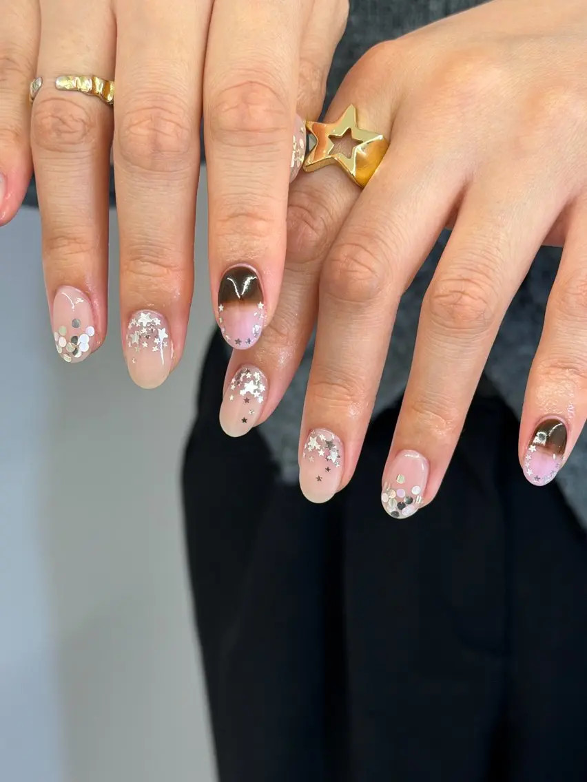 ネイル ジェルネイル キラキラネイル マグネットネイル ニュアンスネイル パラジェル ハンドネイル ハンドケア Bana_ Nailのネイルデザイン