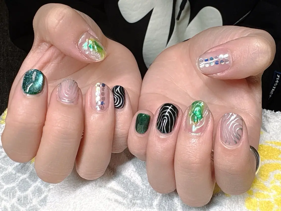 ネイル ハンドネイル nailsalon LeeRaのネイルデザイン