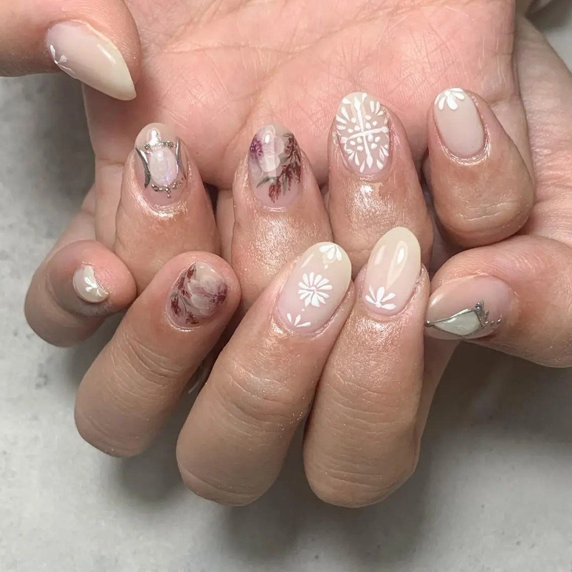 ネイル ハンドネイル FIORITURA aiのネイルデザイン
