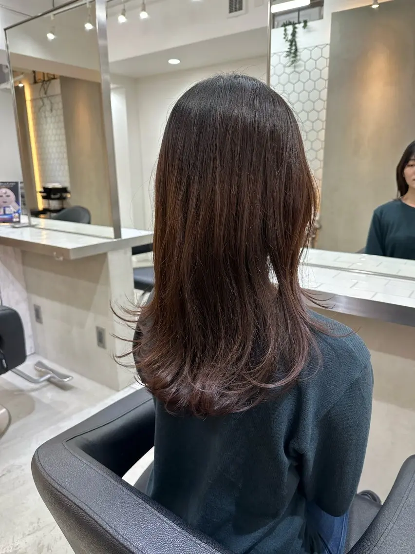ロング くびれヘア レイヤーカット ミディアムレイヤー 添田晃基のヘアスタイル