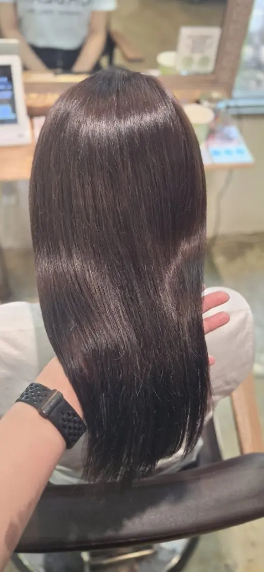 セミロング 谷岡 沙也佳のヘアスタイル