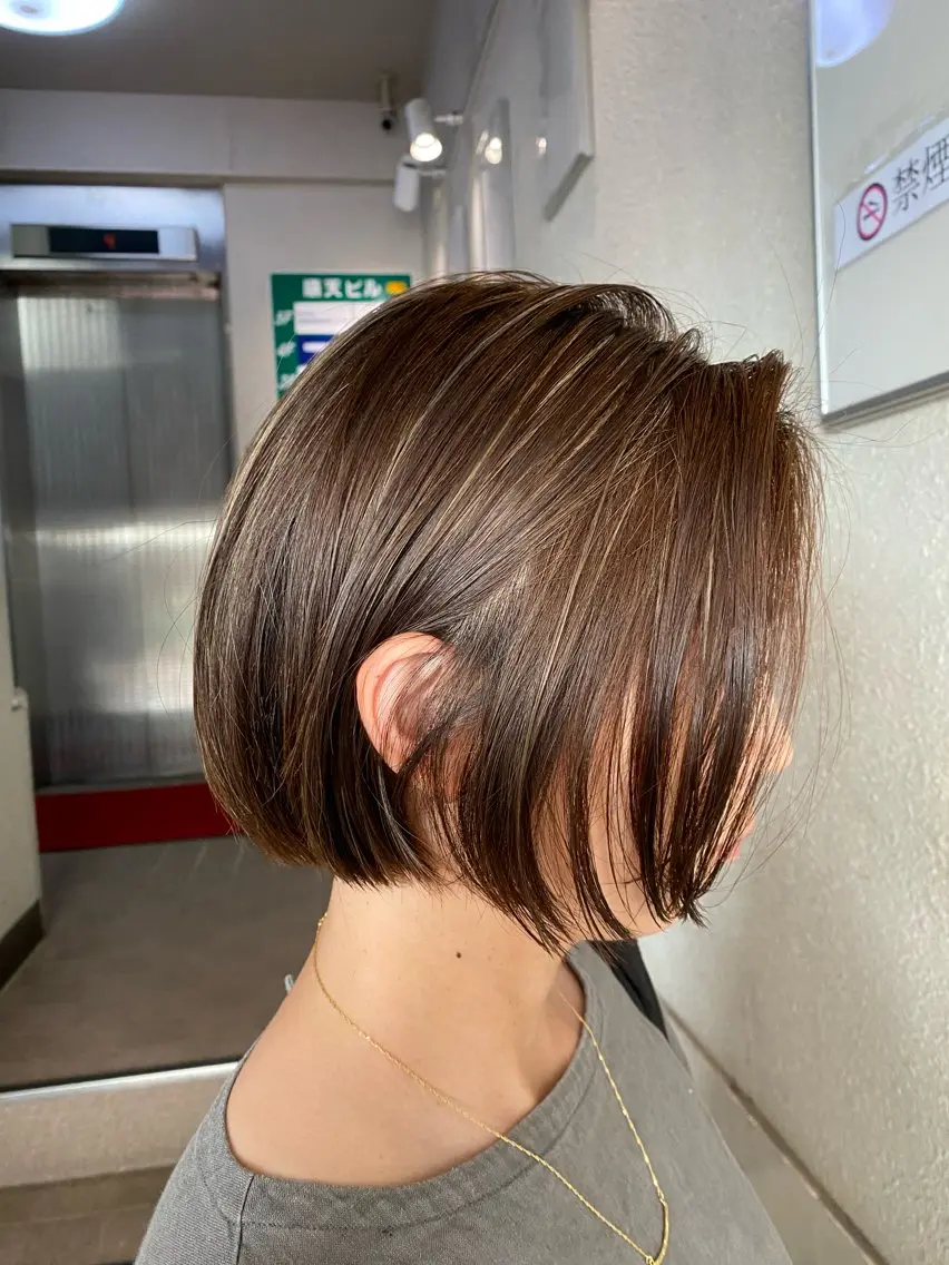 ショート カラー ヘアカラー ナチュラルヘア🫧 ナナミのヘアスタイル