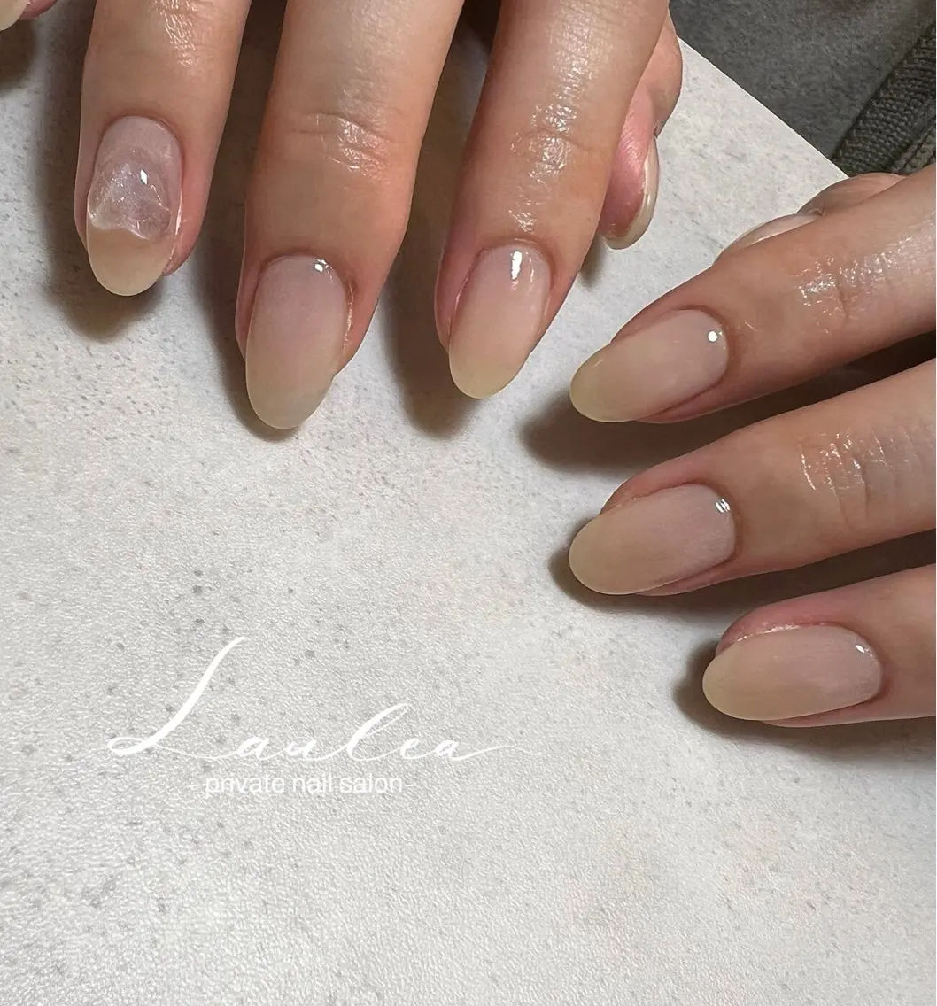 ネイル ミラーネイル ワンホンネイル ハンドネイル nail salon Lauleaのネイルデザイン