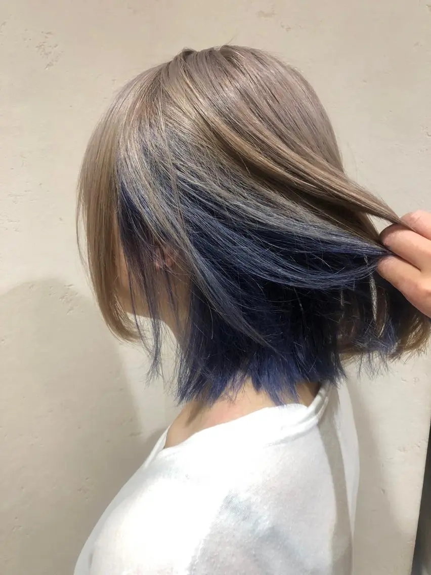 【イメチェン】インナーカラー+前髪カット(ケアブリーチ1回込)の写真